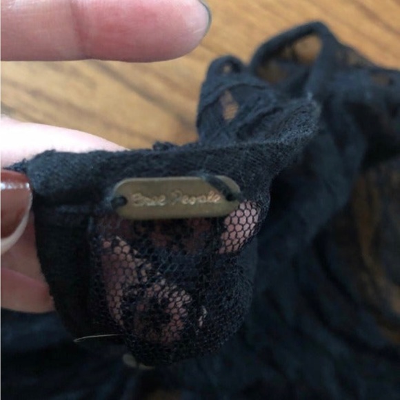 Free People  lace top - Picture 2 of 5
